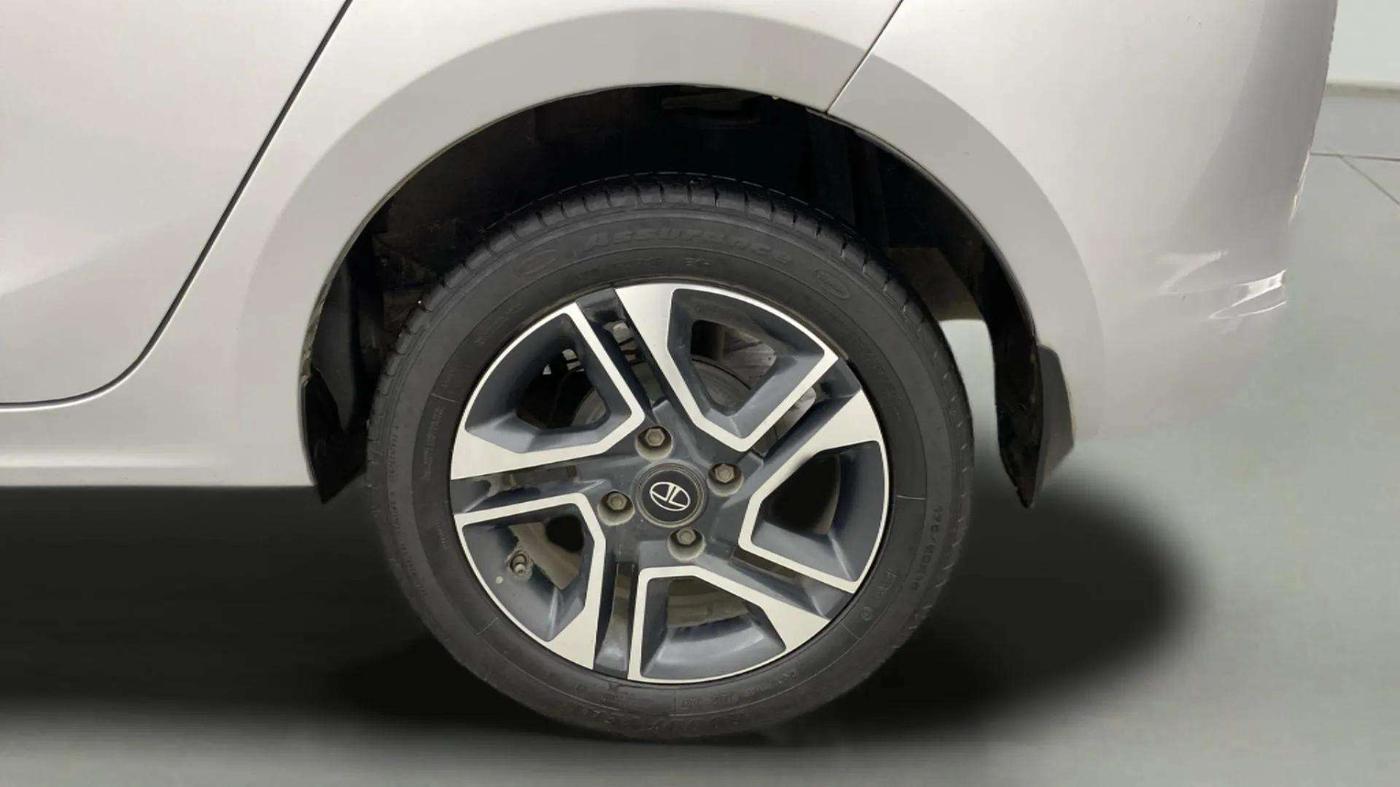 2021 Tata TIGOR XZ PLUS PETROL, Petrol, Manual, 34,928 km, Left Rear Wheel