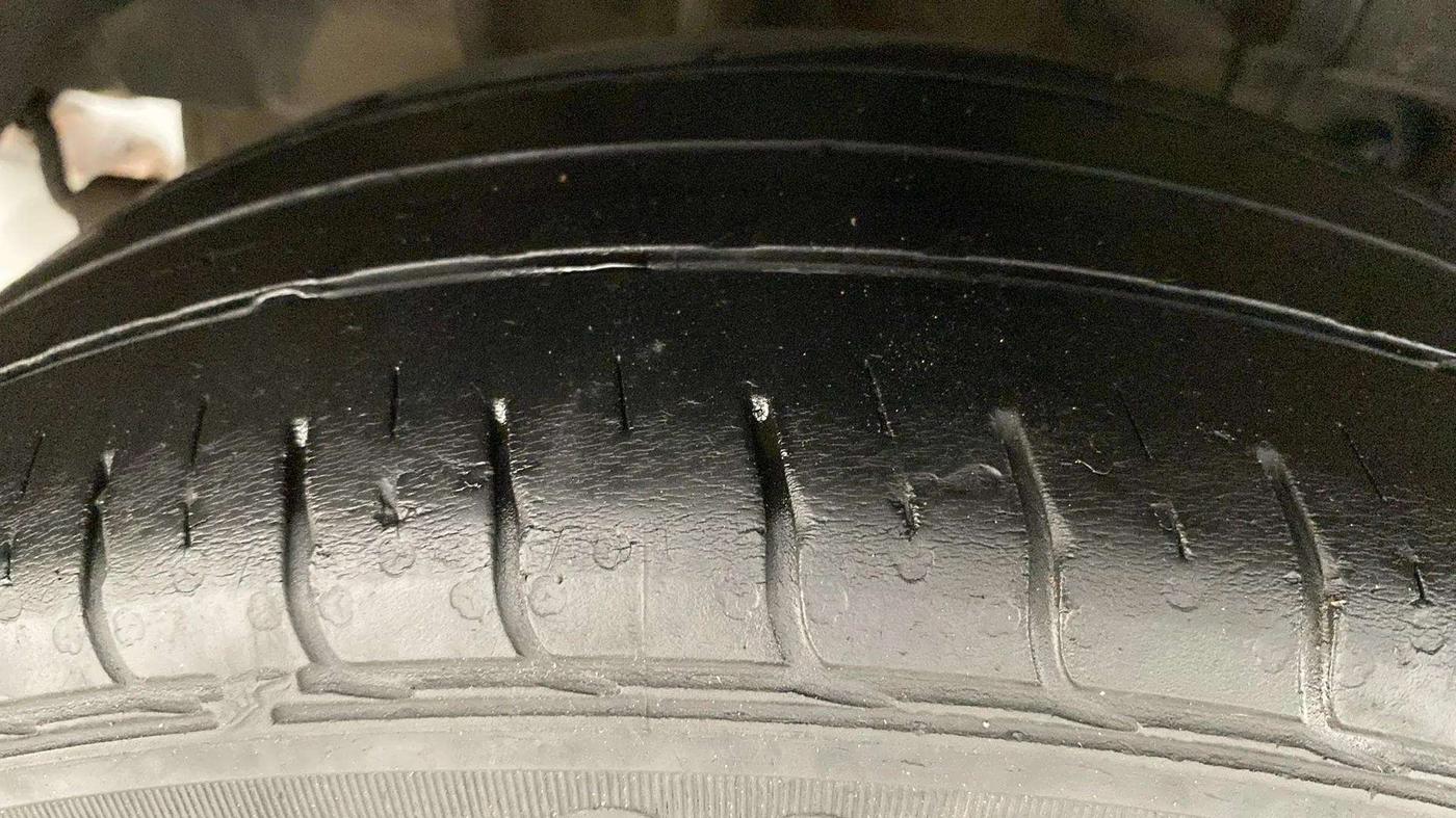 2021 Tata TIGOR XZ PLUS PETROL, Petrol, Manual, 34,928 km, Right Rear Tyre Tread