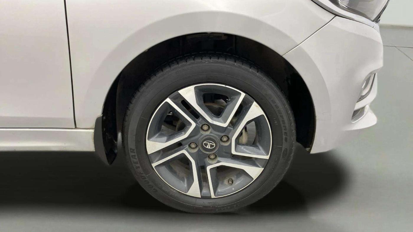 2021 Tata TIGOR XZ PLUS PETROL, Petrol, Manual, 34,928 km, Right Front Wheel