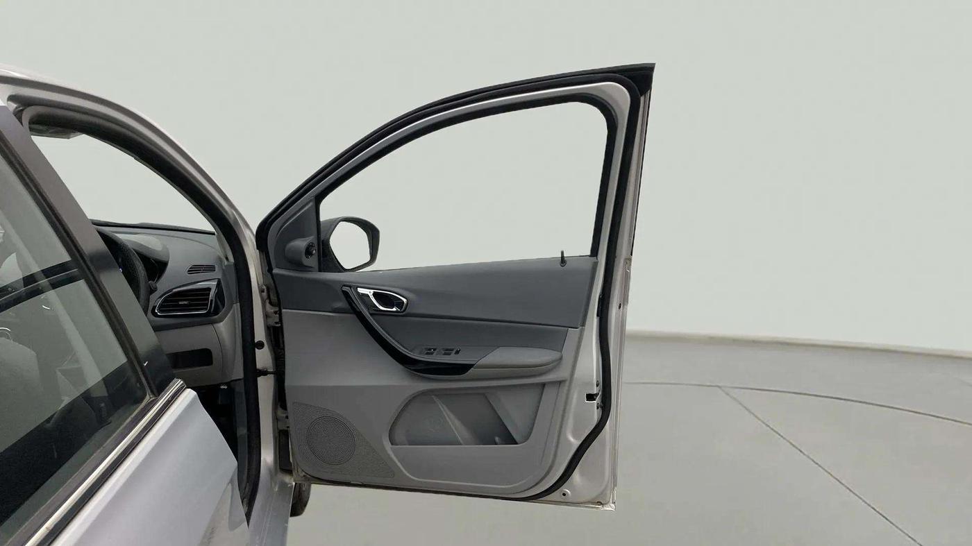 2021 Tata TIGOR XZ PLUS PETROL, Petrol, Manual, 34,928 km, RHS Front Door