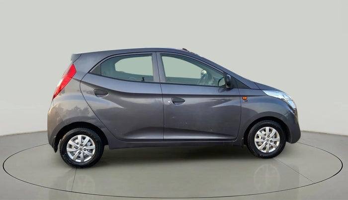 2016 Hyundai Eon ERA +, Petrol, Manual, 15,377 km, Right Side View