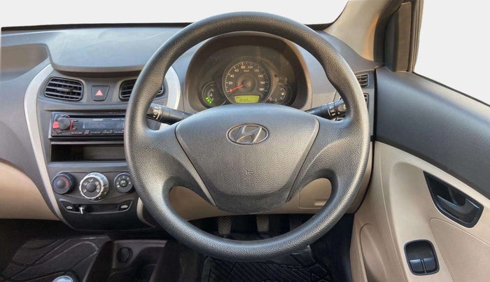 2016 Hyundai Eon ERA +, Petrol, Manual, 15,377 km, Steering Wheel Close Up