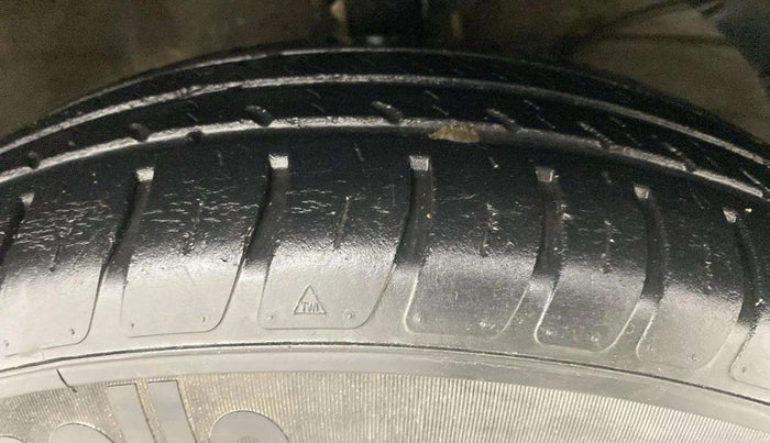 2020 Maruti Dzire VXI, Petrol, Manual, 34,557 km, Right Front Tyre Tread