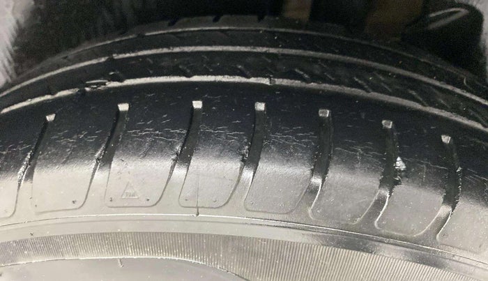 2020 Maruti Dzire VXI, Petrol, Manual, 34,557 km, Left Rear Tyre Tread