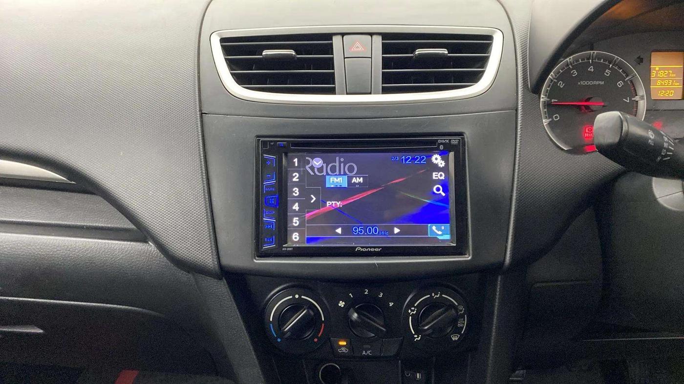 2015 Maruti Swift VXI, Petrol, Manual, 84,909 km, Air Conditioner