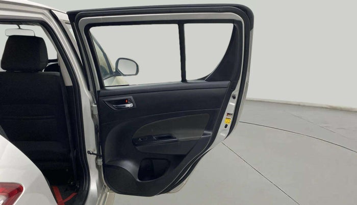 2015 Maruti Swift VXI, Petrol, Manual, 84,909 km, RHS Rear Door