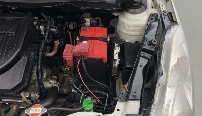 2015 Maruti Swift VXI, Petrol, Manual, 84,909 km, Engine View - Left