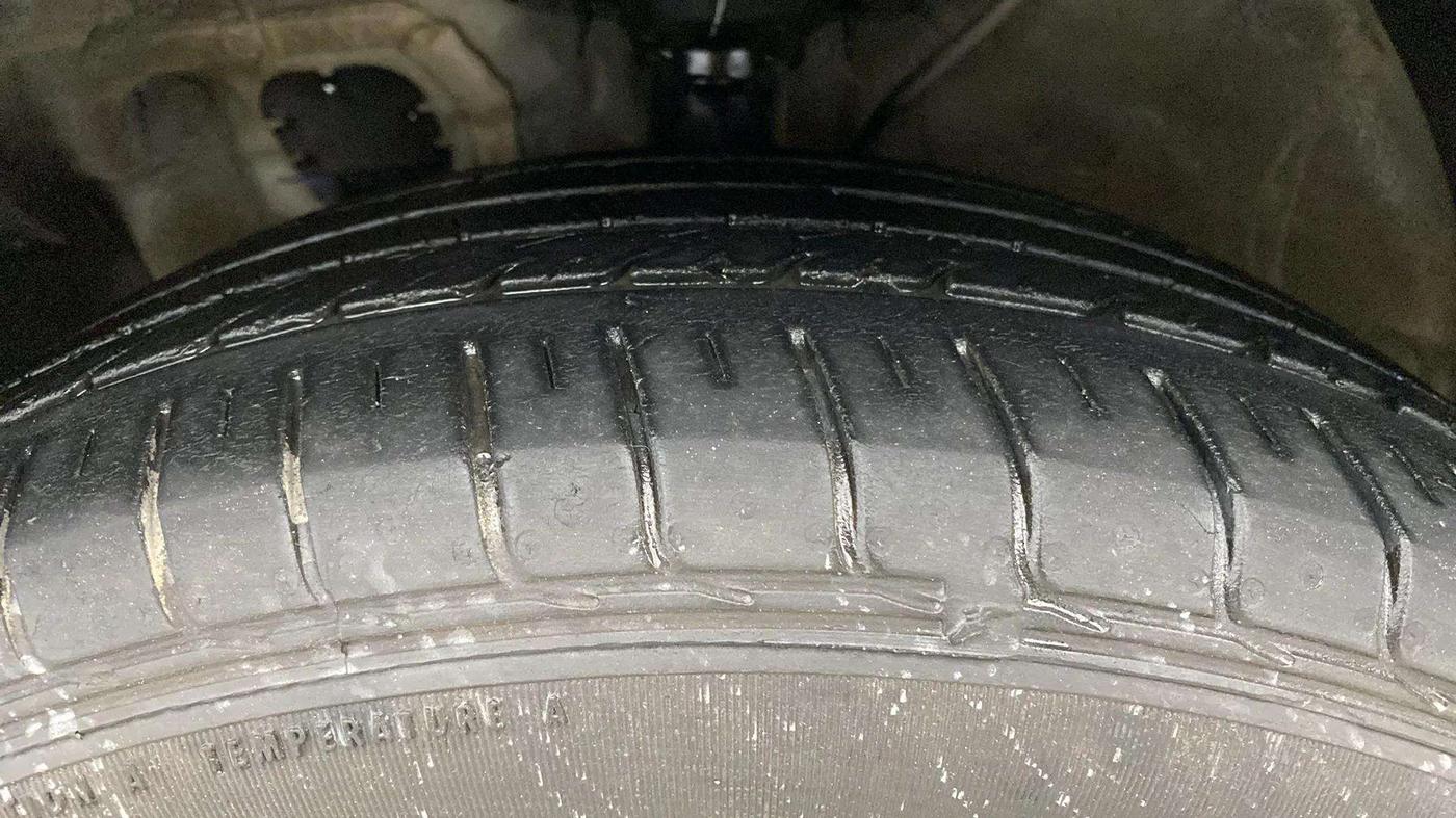 2018 Hyundai Creta E PLUS 1.6 PETROL, Petrol, Manual, 58,808 km, Left Front Tyre Tread