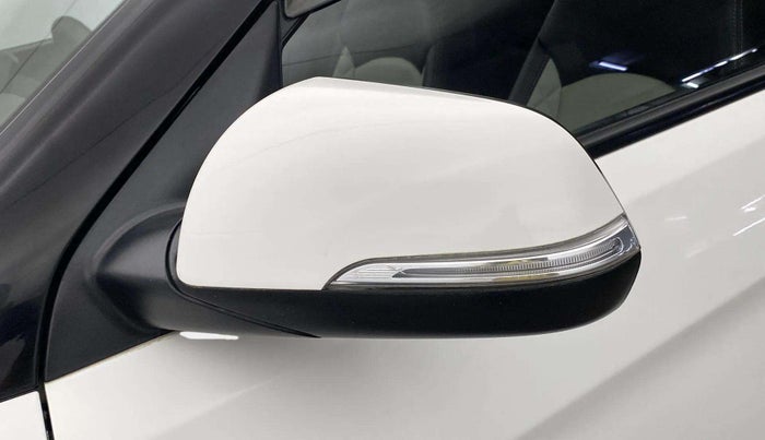 2018 Hyundai Creta E PLUS 1.6 PETROL, Petrol, Manual, 58,808 km, Left rear-view mirror - Indicator light has minor damage