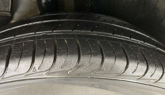 2018 Hyundai Creta E PLUS 1.6 PETROL, Petrol, Manual, 58,808 km, Right Rear Tyre Tread