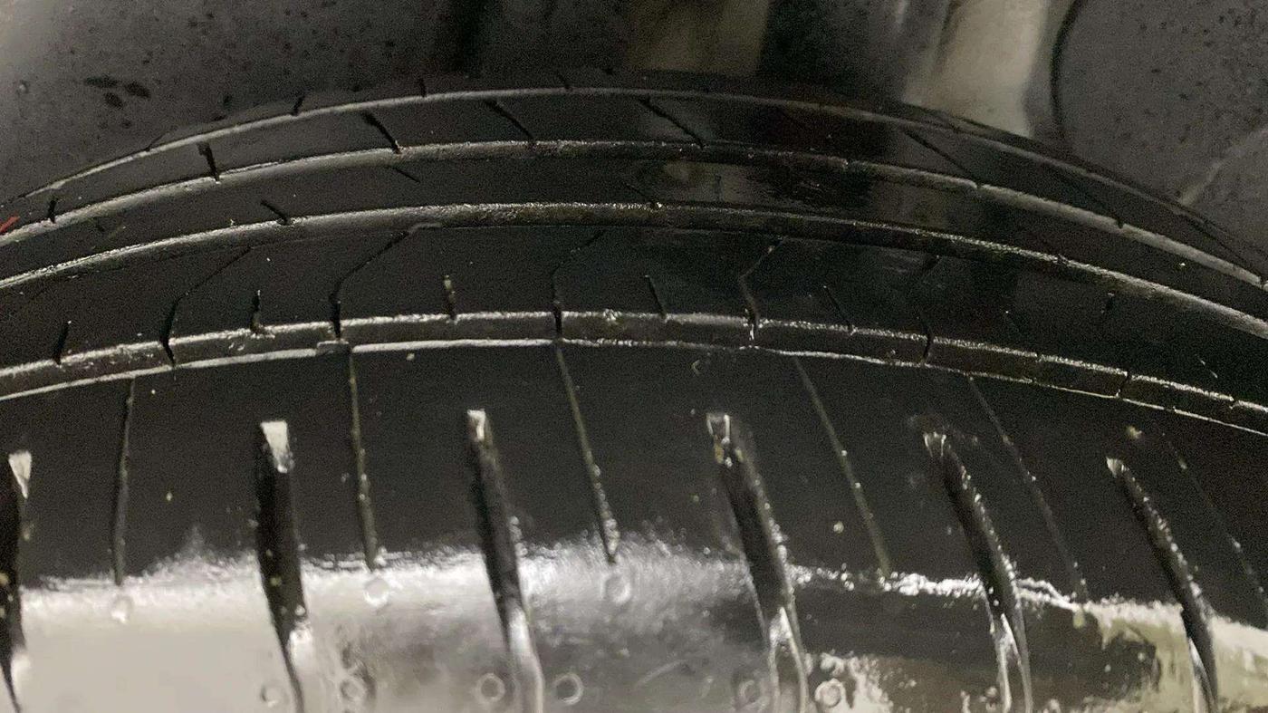 2023 Hyundai Creta E 1.5 PETROL, Petrol, Manual, 19,495 km, Left Rear Tyre Tread