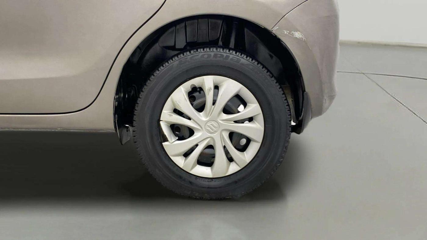 2020 Maruti Swift VXI, Petrol, Manual, 44,997 km, Left Rear Wheel