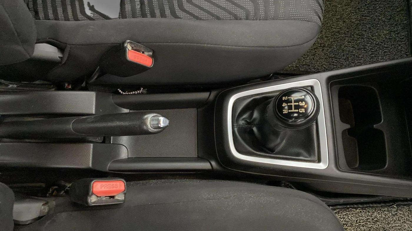 2020 Maruti Swift VXI, Petrol, Manual, 44,997 km, Gear Lever