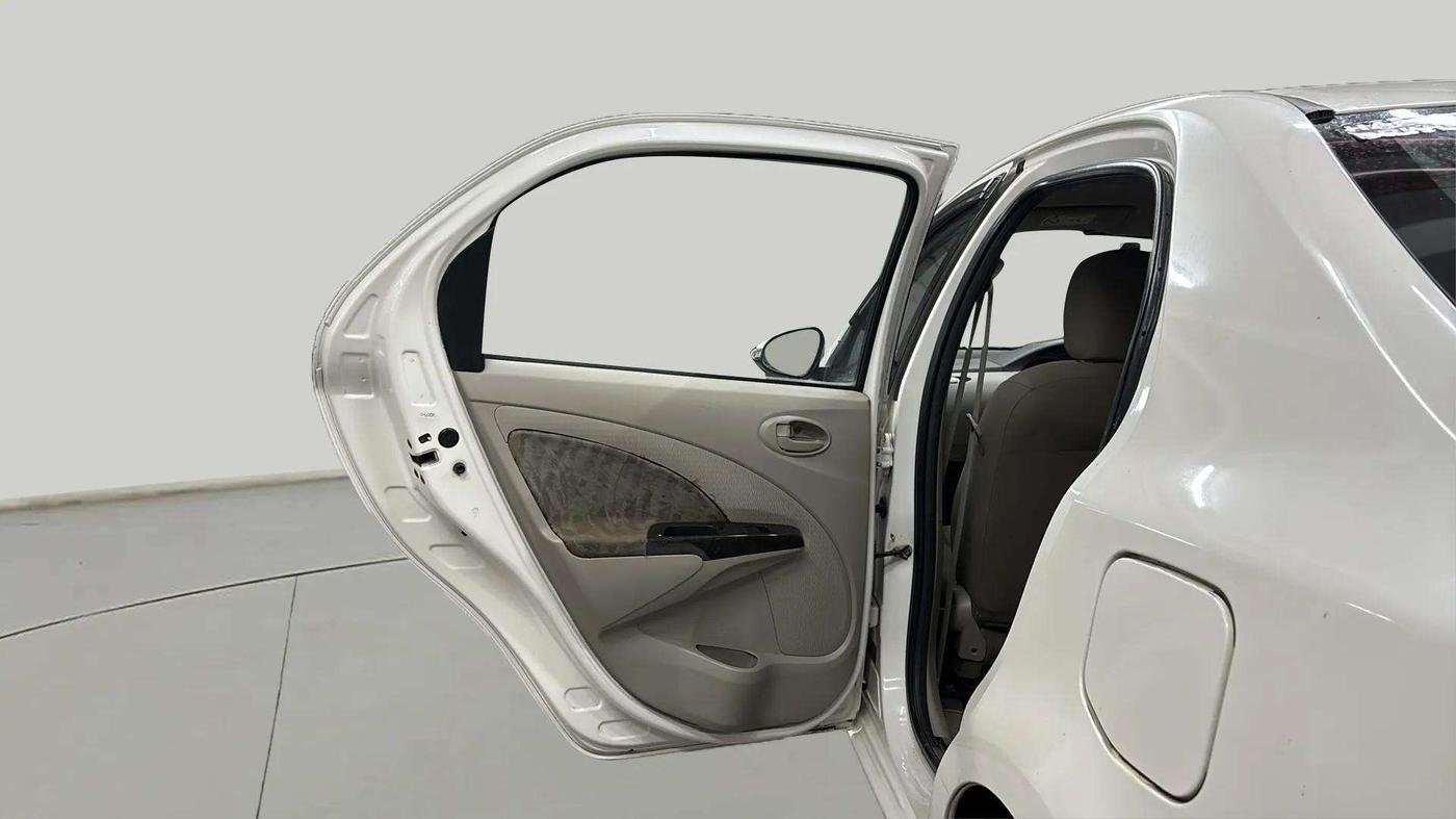 2015 Toyota Etios VX-D, Diesel, Manual, 64,228 km, LHS Rear Door