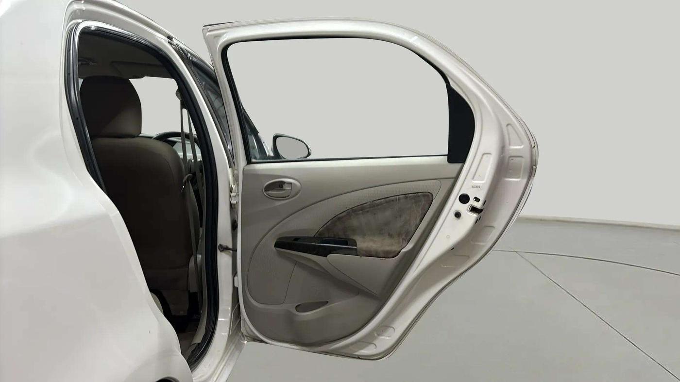 2015 Toyota Etios VX-D, Diesel, Manual, 64,228 km, RHS Rear Door