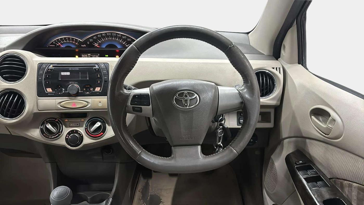 2015 Toyota Etios VX-D, Diesel, Manual, 64,228 km, Steering Wheel Close Up