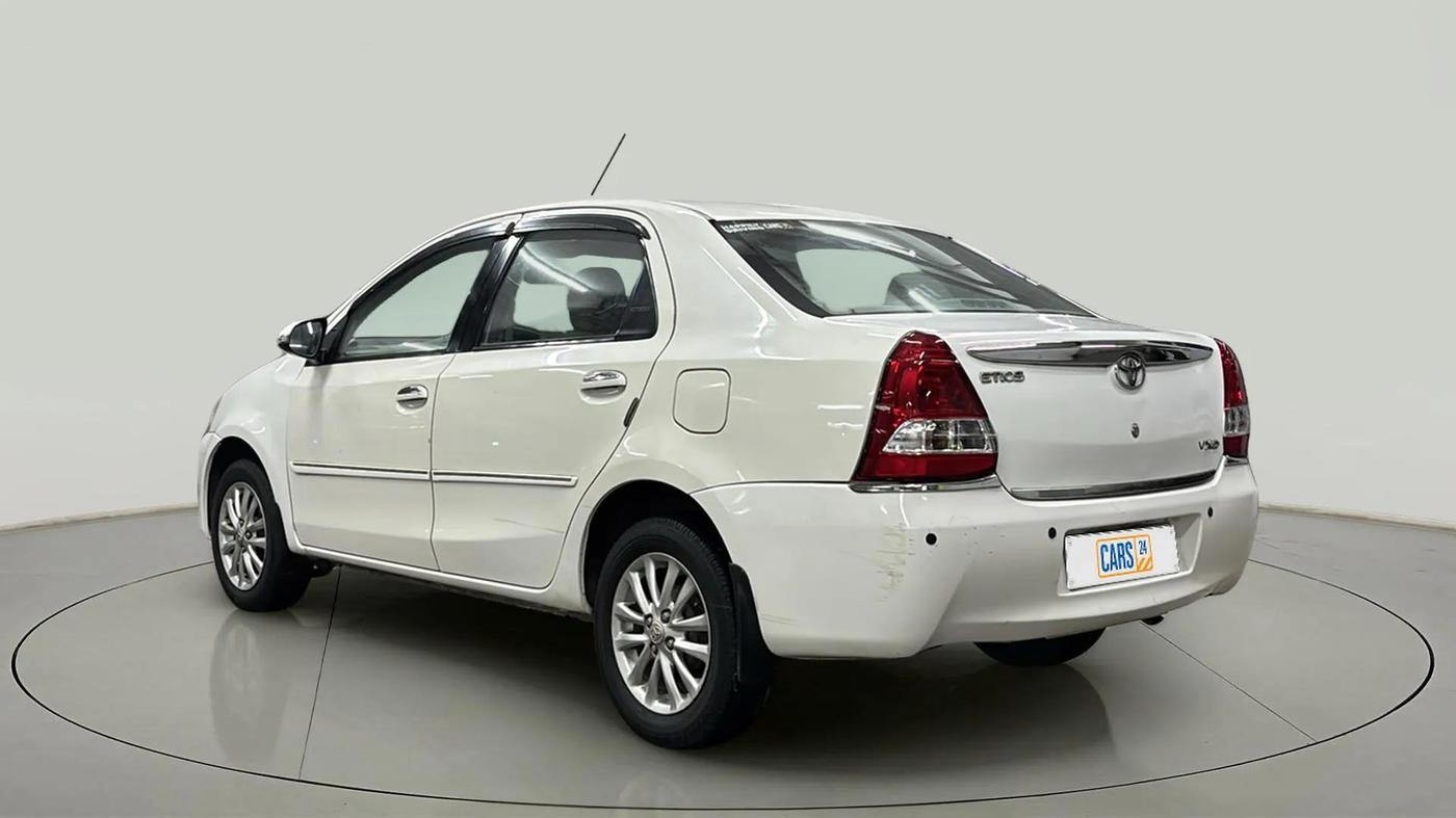 2015 Toyota Etios VX-D, Diesel, Manual, 64,228 km, Left Back Diagonal