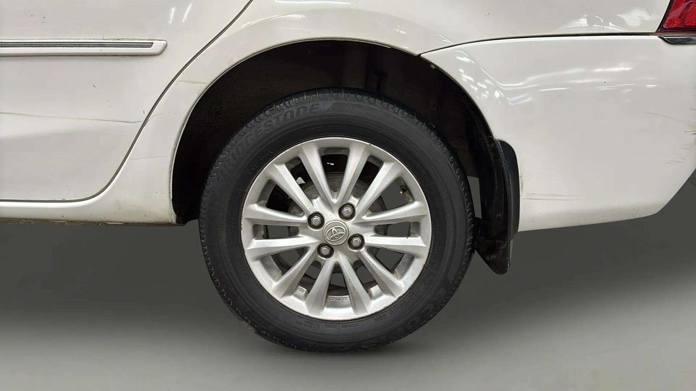 2015 Toyota Etios VX-D, Diesel, Manual, 64,228 km, Left Rear Wheel