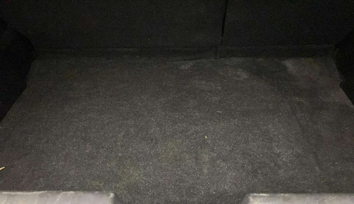 2017 Maruti Baleno ZETA CVT PETROL 1.2, Petrol, Automatic, 66,153 km, Dicky (Boot door) - Tool missing