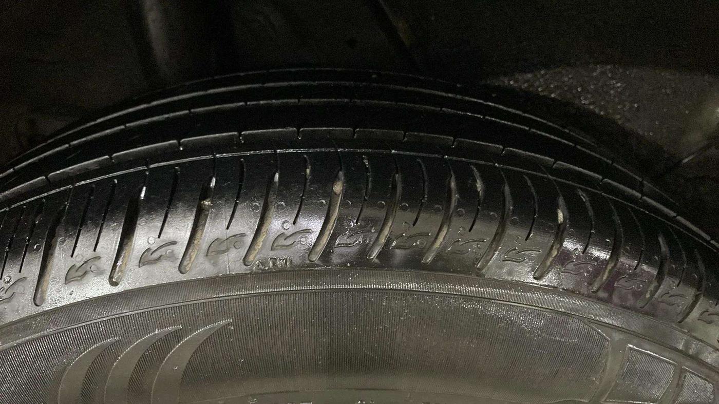 2021 Hyundai VENUE SX 1.0 TURBO IMT, Petrol, Manual, 17,887 km, Right Rear Tyre Tread