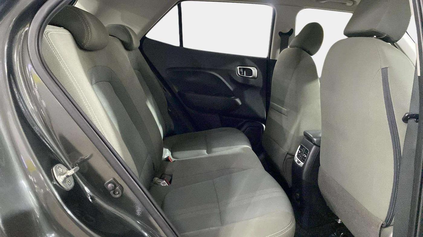 2021 Hyundai VENUE SX 1.0 TURBO IMT, Petrol, Manual, 17,887 km, Right Side Rear Door Cabin