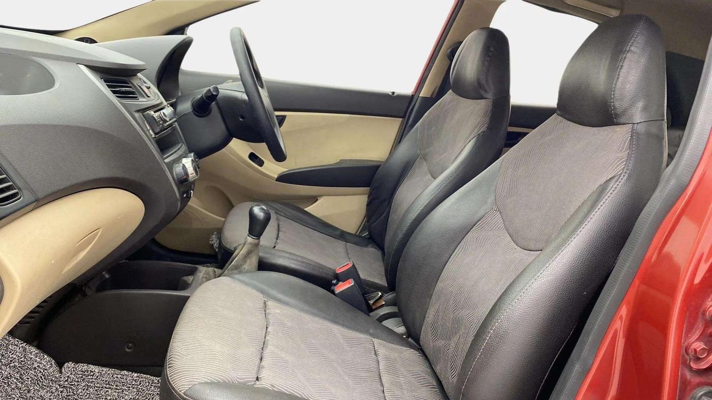 2013 Hyundai Eon ERA +, Petrol, Manual, 76,732 km, Right Side Front Door Cabin