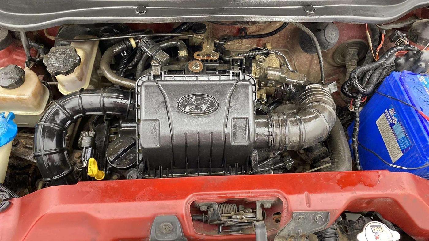 2013 Hyundai Eon ERA +, Petrol, Manual, 76,732 km, Engine View