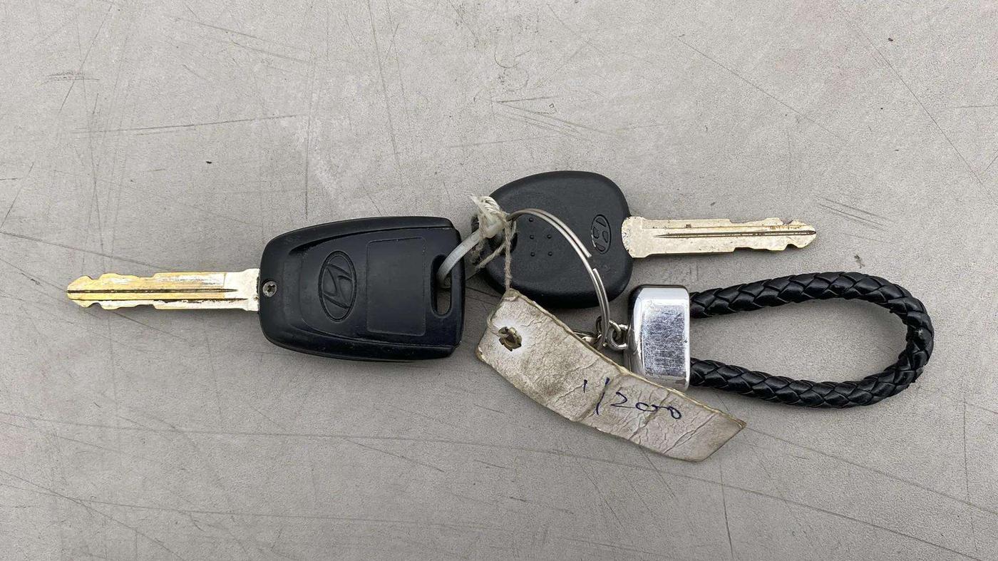 2020 Hyundai NEW SANTRO SPORTZ AMT, Petrol, Automatic, 19,745 km, Key Close Up