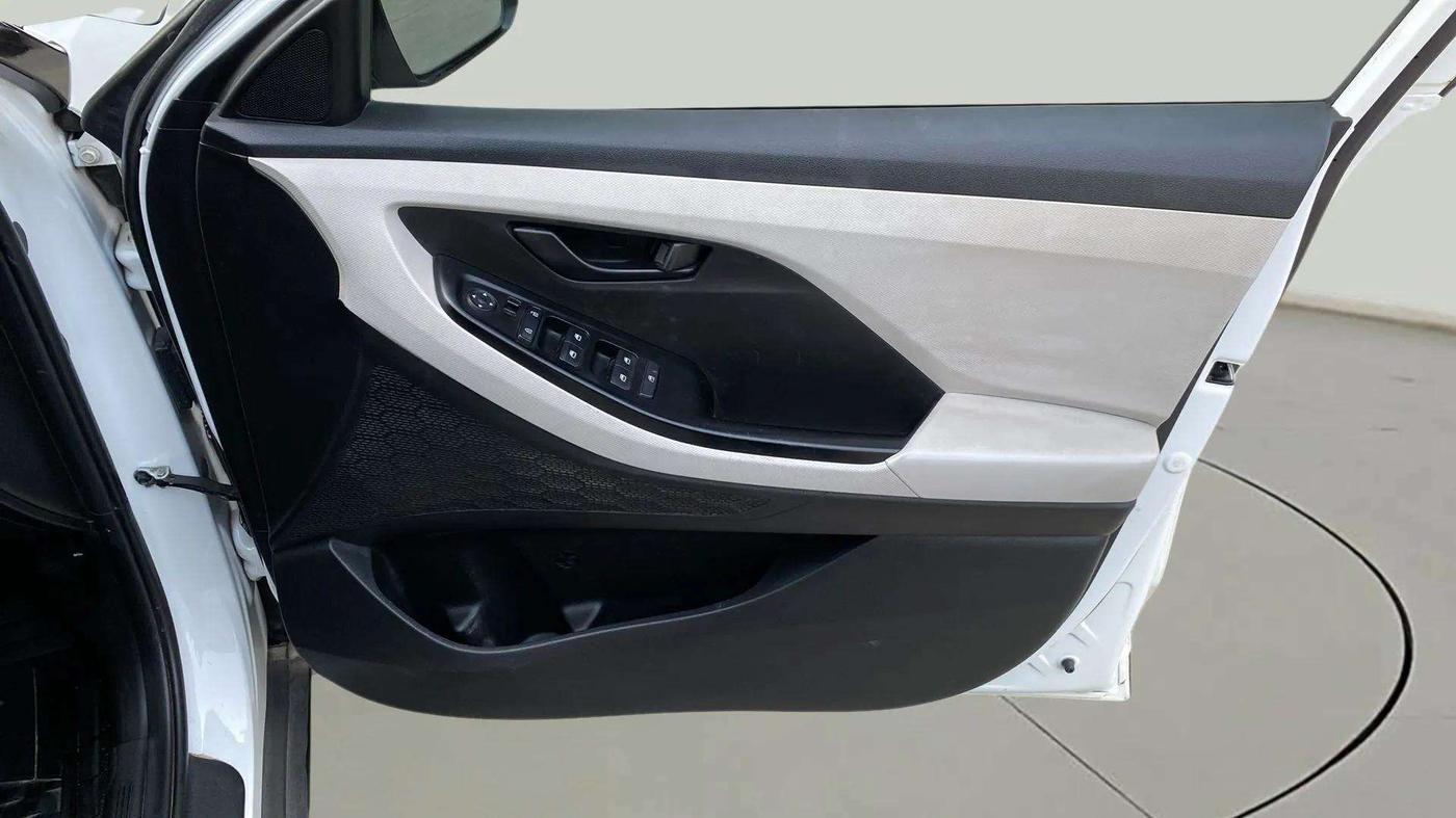 2022 Hyundai Creta EX 1.5 DIESEL, Diesel, Manual, 35,003 km, Driver Side Door Panels Control