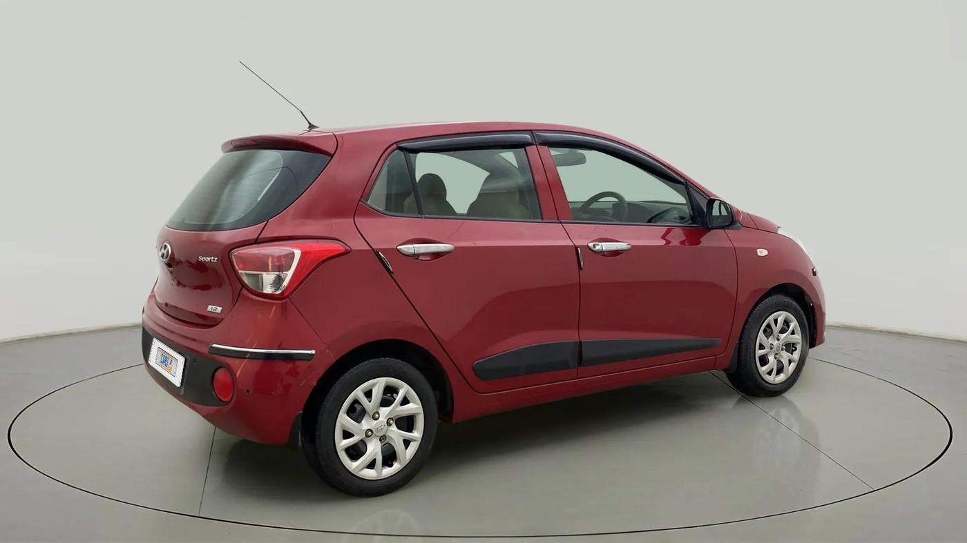2018 Hyundai Grand i10 SPORTZ 1.2 KAPPA VTVT, Petrol, Manual, 33,525 km, Right Back Diagonal
