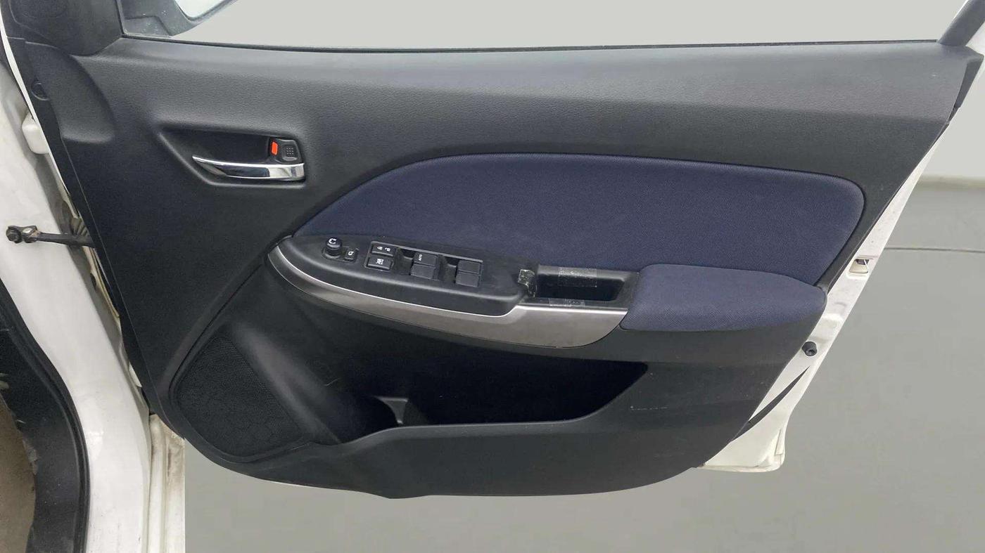 2020 Maruti Baleno ZETA CVT PETROL 1.2, Petrol, Automatic, 4,822 km, Driver Side Door Panels Control