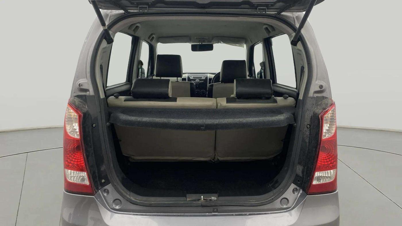 2016 Maruti Wagon R 1.0 VXI (O) AMT, Petrol, Automatic, 17,767 km, Boot Inside