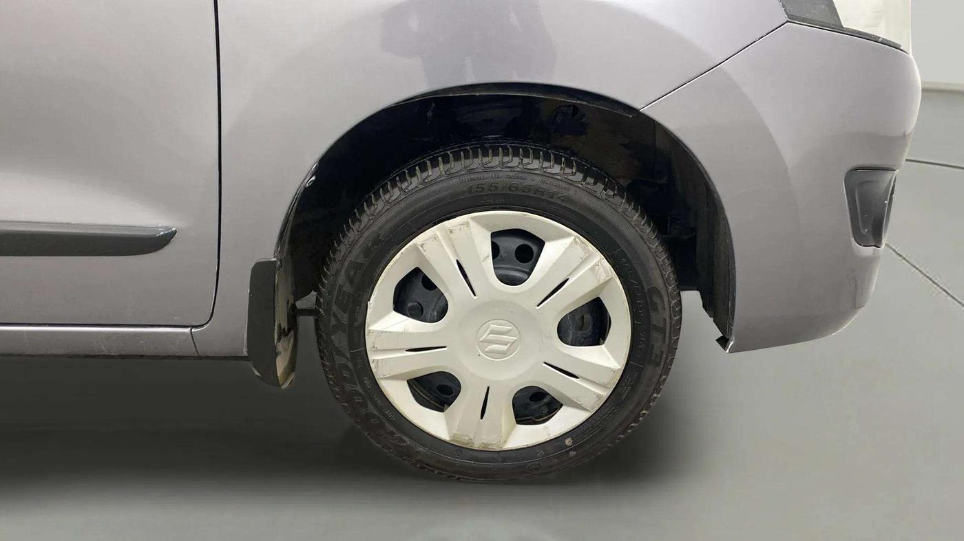 2016 Maruti Wagon R 1.0 VXI (O) AMT, Petrol, Automatic, 17,767 km, Right Front Wheel