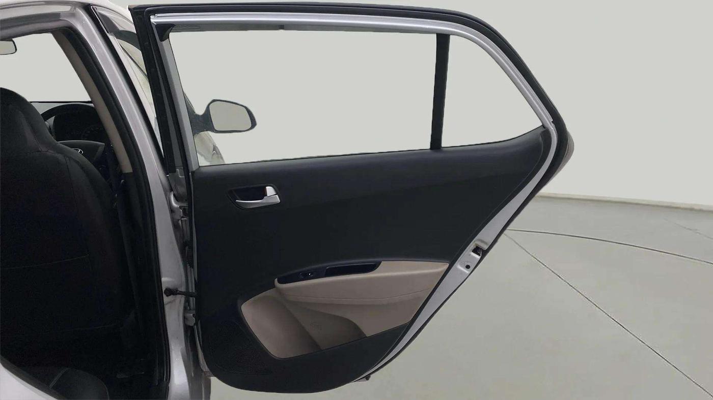 2016 Hyundai Grand i10 ASTA AT 1.2 KAPPA VTVT, Petrol, Automatic, 56,791 km, RHS Rear Door