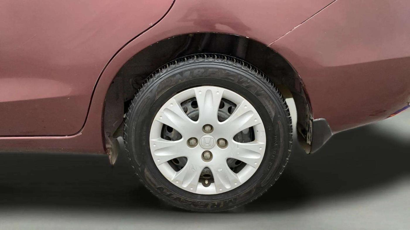2015 Honda Amaze 1.2L I-VTEC S, Petrol, Manual, 73,771 km, Left Rear Wheel