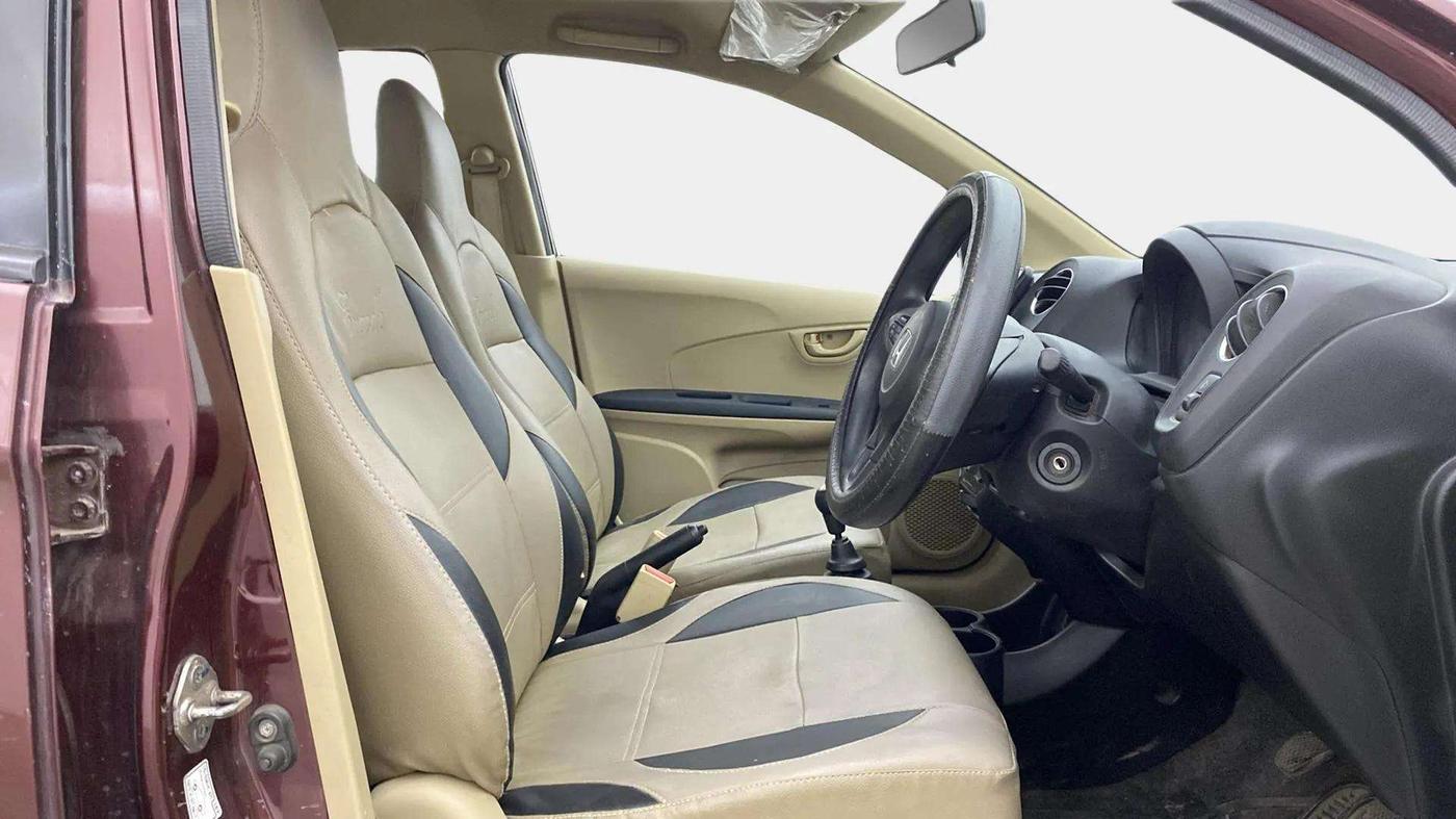 2015 Honda Amaze 1.2L I-VTEC S, Petrol, Manual, 73,771 km, Right Side Front Door Cabin