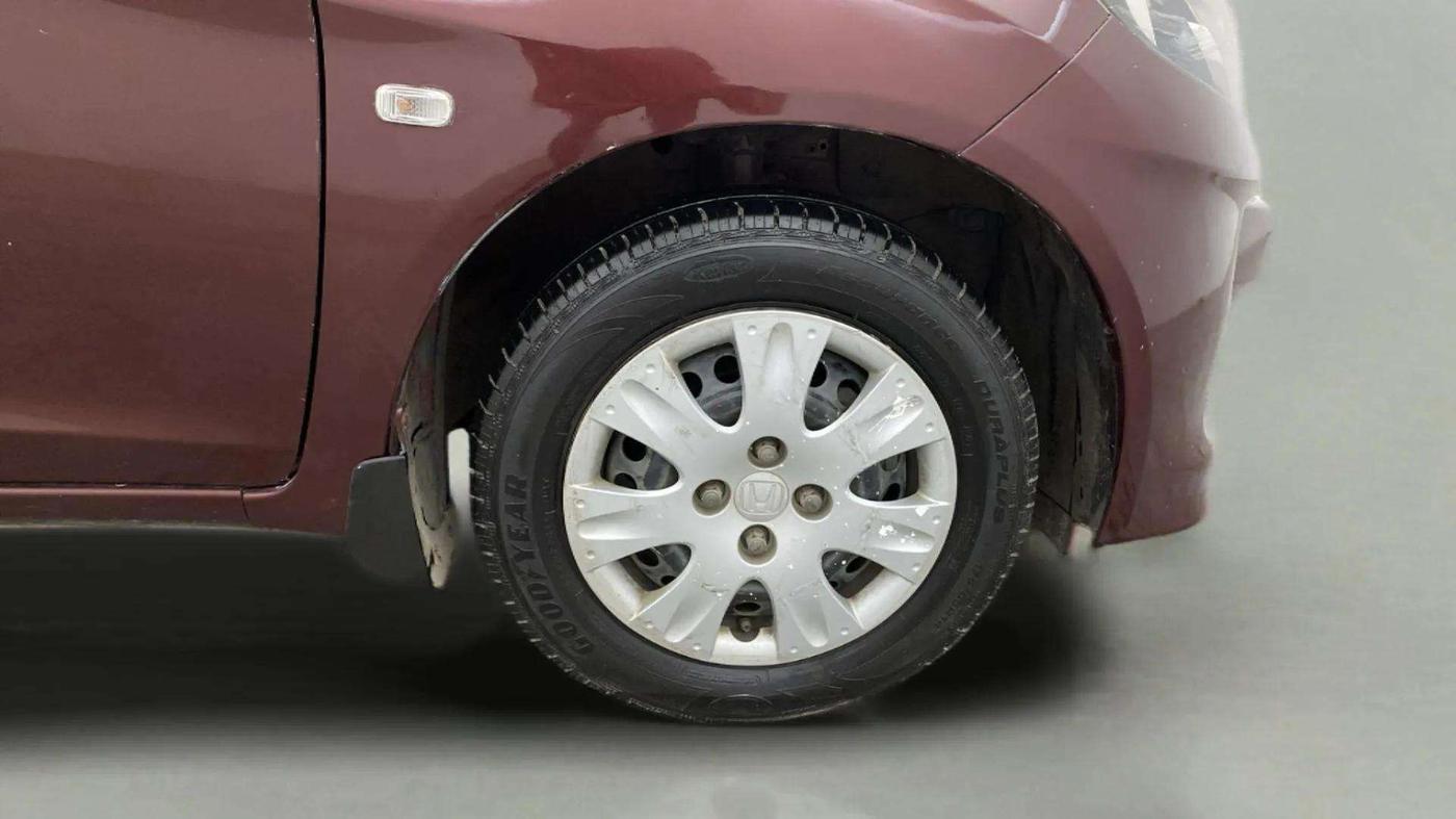 2015 Honda Amaze 1.2L I-VTEC S, Petrol, Manual, 73,771 km, Right Front Wheel