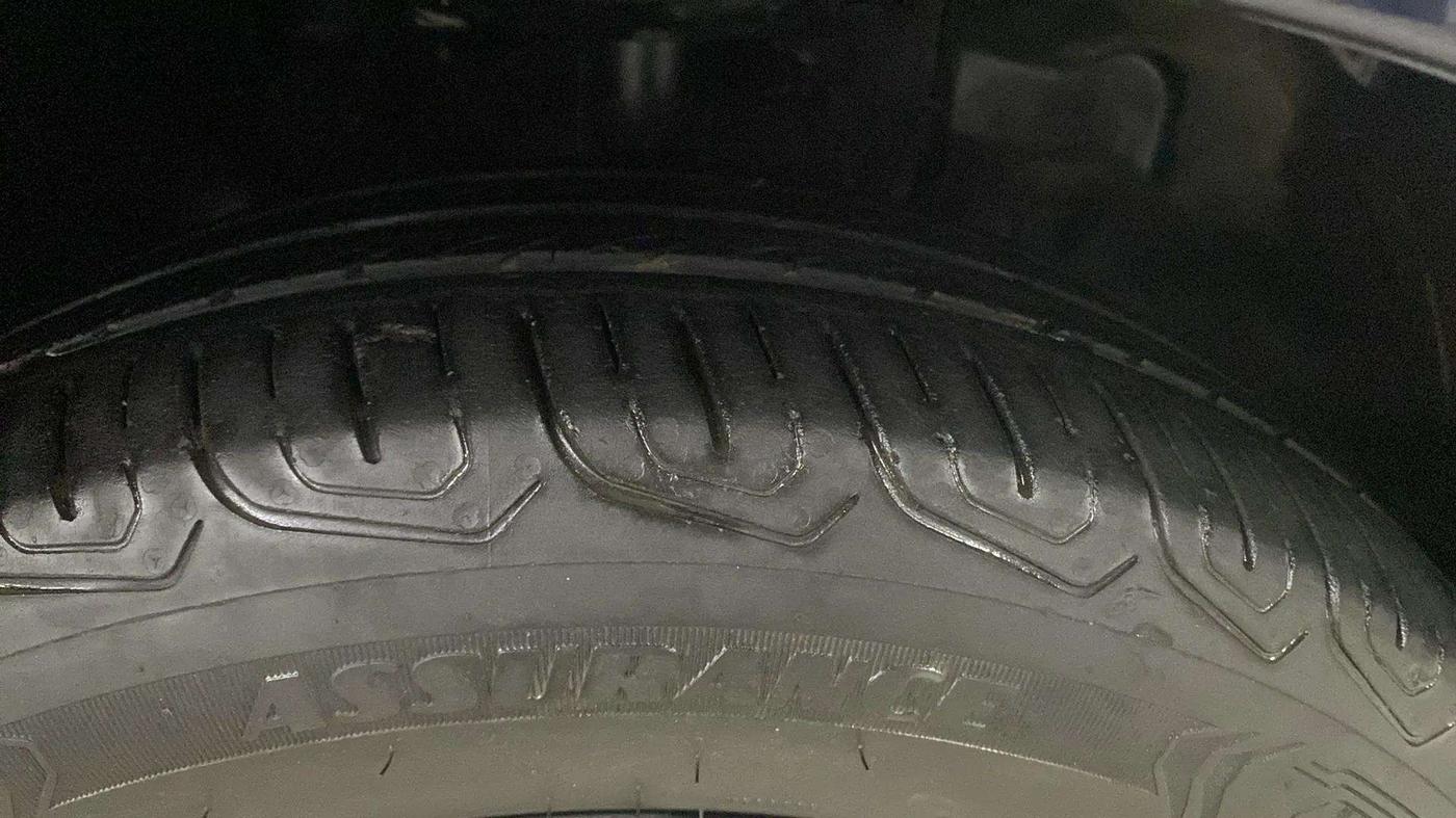 2022 Tata Tiago XT CNG, CNG, Manual, 40,779 km, Right Front Tyre Tread