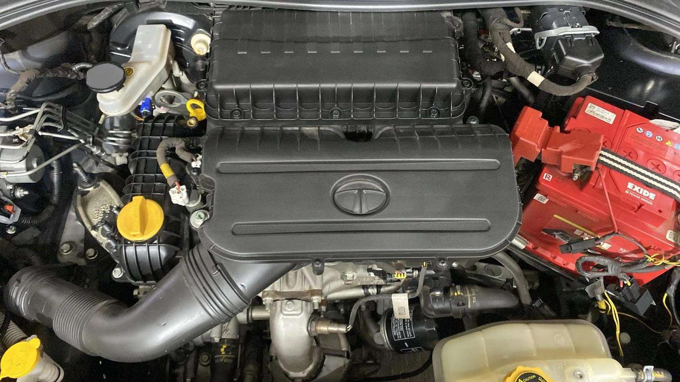 2022 Tata Tiago XT CNG, CNG, Manual, 40,779 km, Engine View