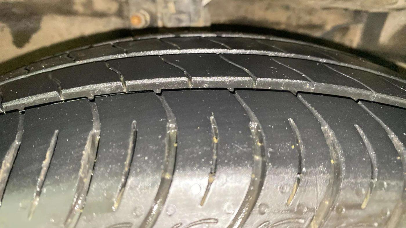2016 Maruti Ciaz VDI+ SHVS, Diesel, Manual, 78,356 km, Right Front Tyre Tread