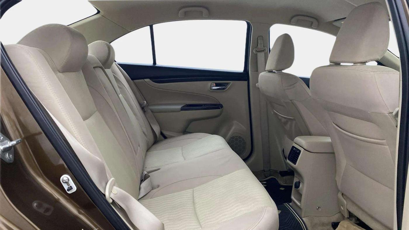 2016 Maruti Ciaz VDI+ SHVS, Diesel, Manual, 78,356 km, Right Side Rear Door Cabin