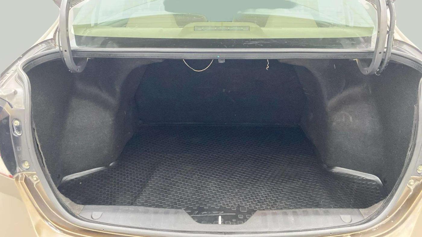 2016 Maruti Ciaz VDI+ SHVS, Diesel, Manual, 78,356 km, Boot Inside