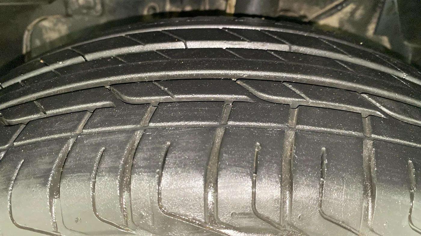 2023 Tata NEXON XM PETROL, Petrol, Manual, 70,390 km, Left Front Tyre Tread