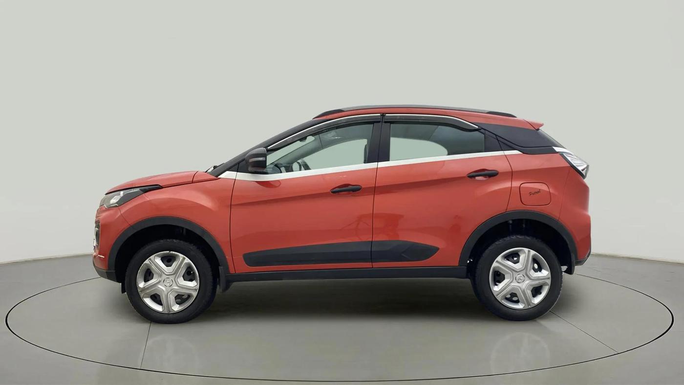 2023 Tata NEXON XM PETROL, Petrol, Manual, 70,390 km, Left Side