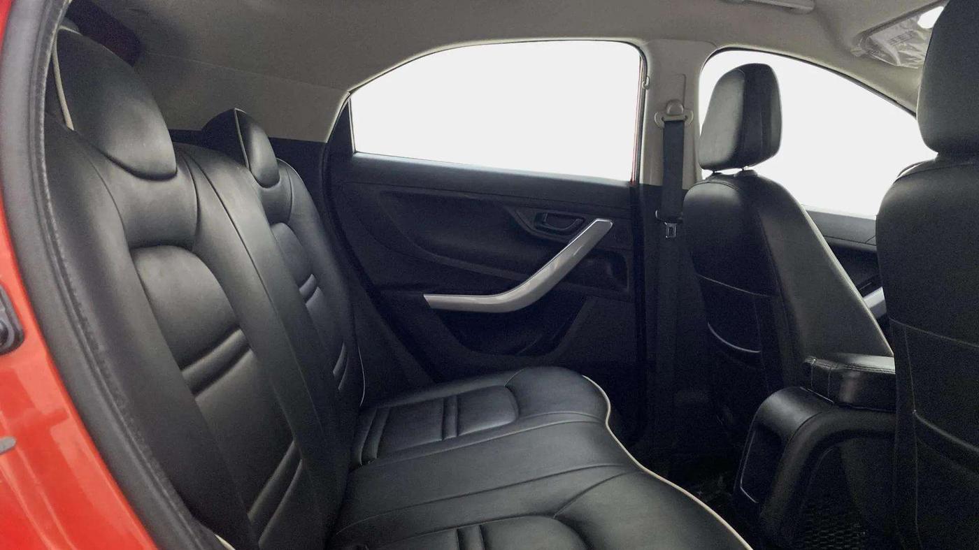 2023 Tata NEXON XM PETROL, Petrol, Manual, 70,390 km, Right Side Rear Door Cabin