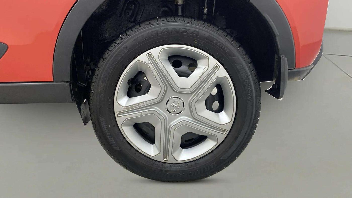 2023 Tata NEXON XM PETROL, Petrol, Manual, 70,390 km, Left Rear Wheel