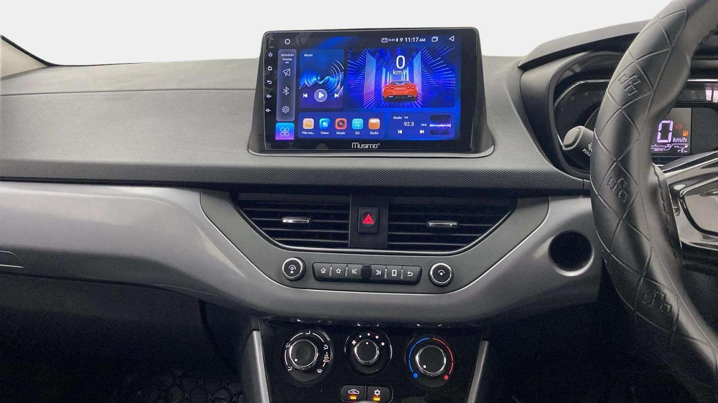 2023 Tata NEXON XM PETROL, Petrol, Manual, 70,390 km, Air Conditioner