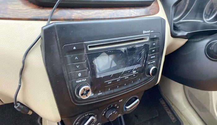 2017 Maruti Dzire VDI AMT, Diesel, Automatic, 61,018 km, Infotainment system - Button has minor damage