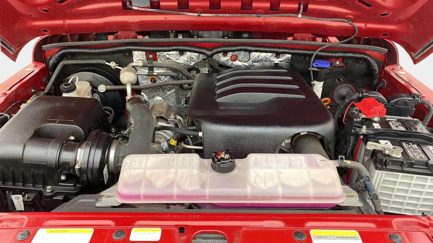 2022 Mahindra Thar LX PETROL HT 4WD AT, Petrol, Automatic, 13,490 km, Engine View