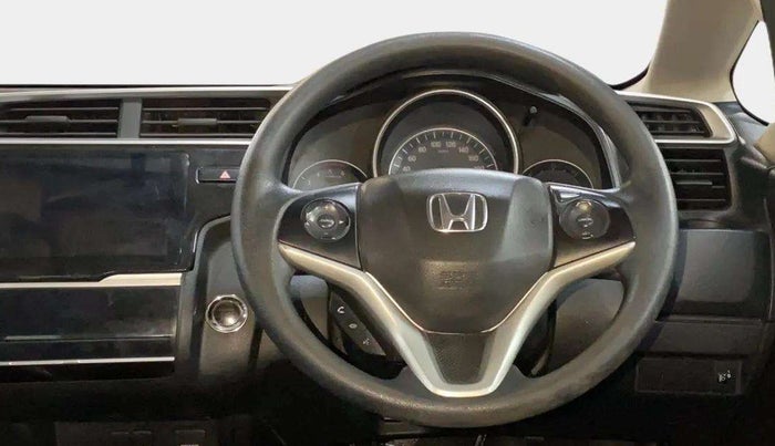 2018 Honda WR-V 1.5L I-DTEC VX MT, Diesel, Manual, 41,048 km, Steering wheel - Phone control has minor damage